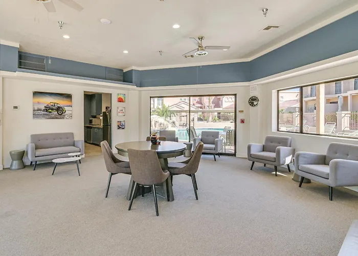 Vakantiehuis Patio & Pool Access: Havasu Gem