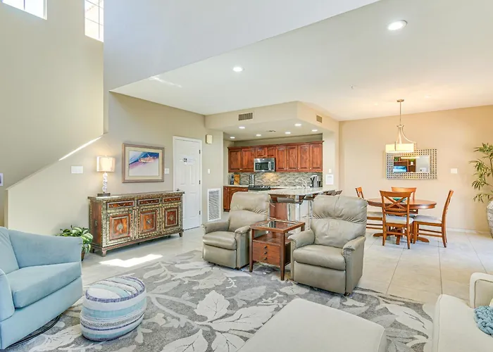 Patio & Pool Access: Havasu Gem Lake Havasu City